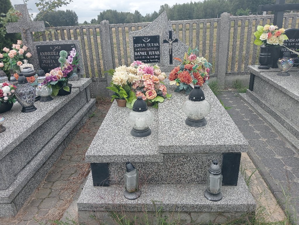 Grób Daniel  Tutak