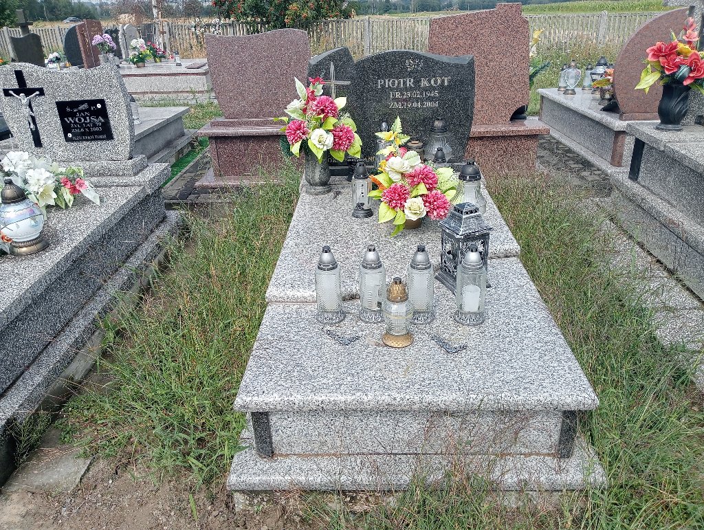 Grób Piotr Kot