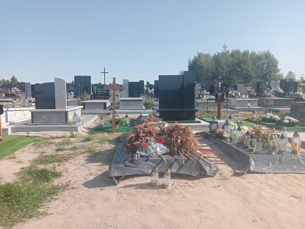 Grób Leszek Myśliwiec