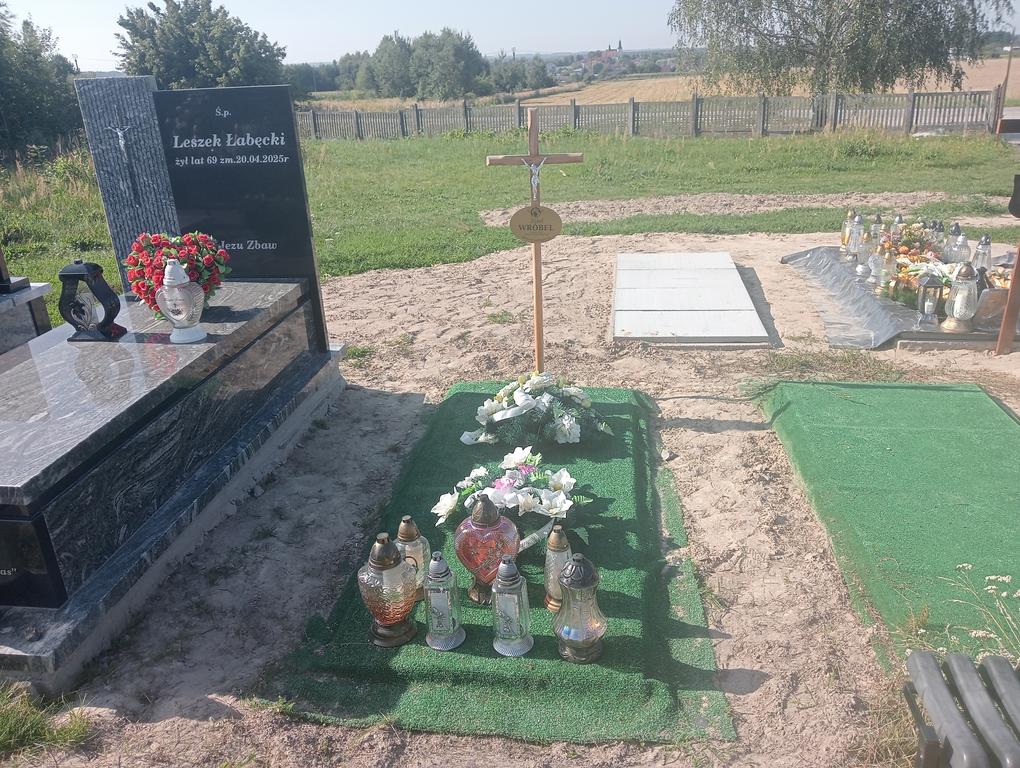 Grób Józef Wróbel