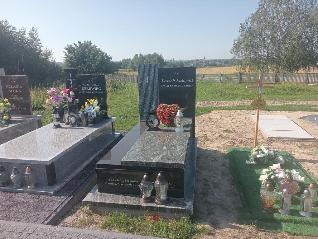Grób Leszek Łabęcki