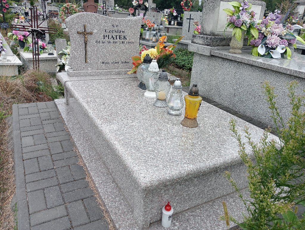 Grób Czesław Piątek