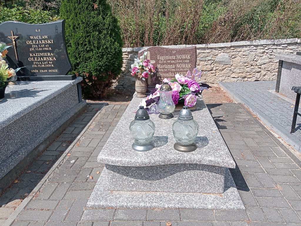 Grób Eugeniusz Nowak